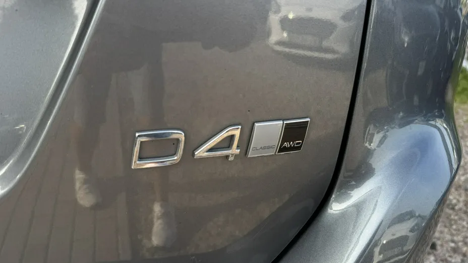 VOLVO XC60 -