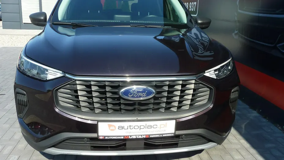 FORD Escape -