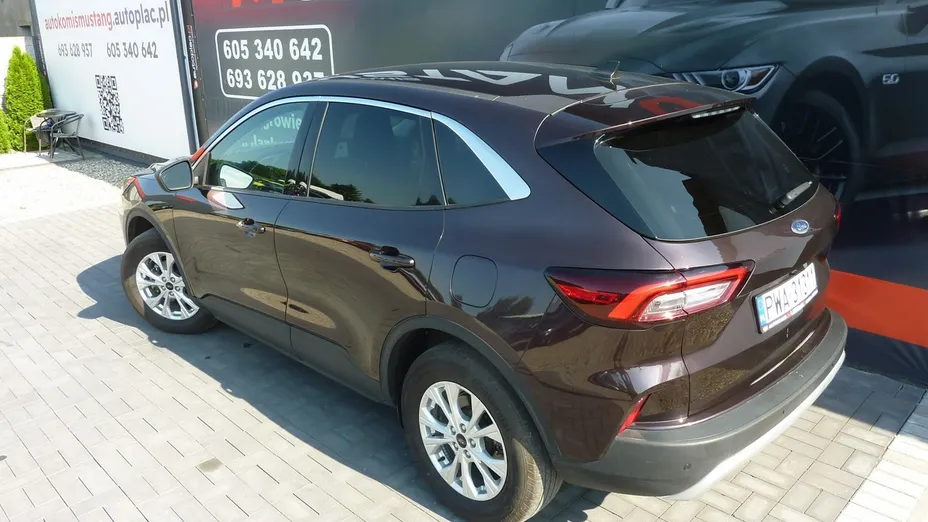 FORD Escape -