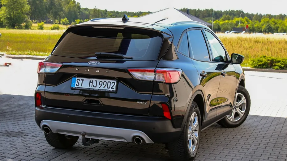 FORD Kuga -