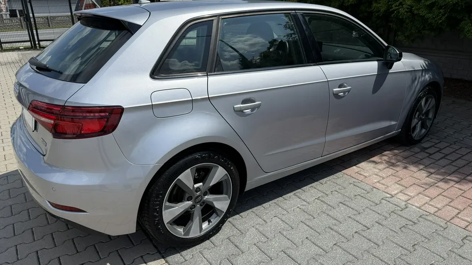AUDI A3 Sportback -