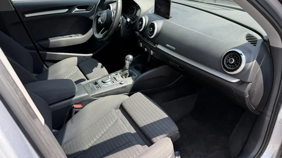 AUDI A3 Sportback -