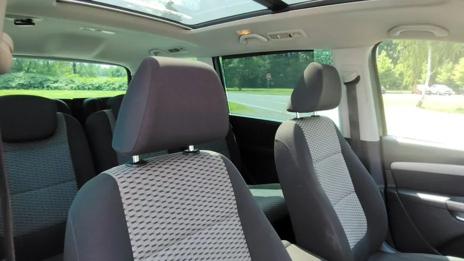 VOLKSWAGEN Sharan -