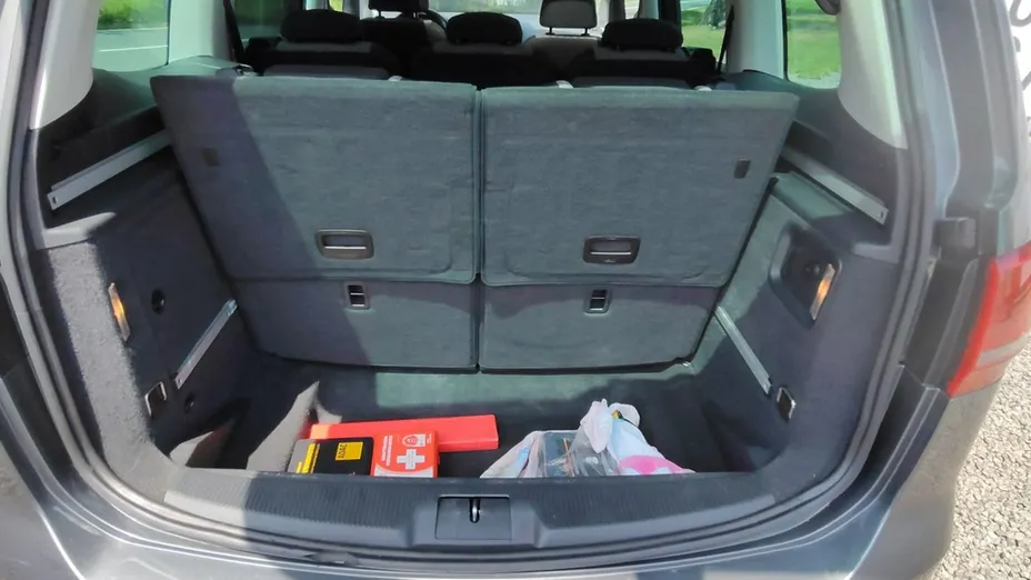 VOLKSWAGEN Sharan -