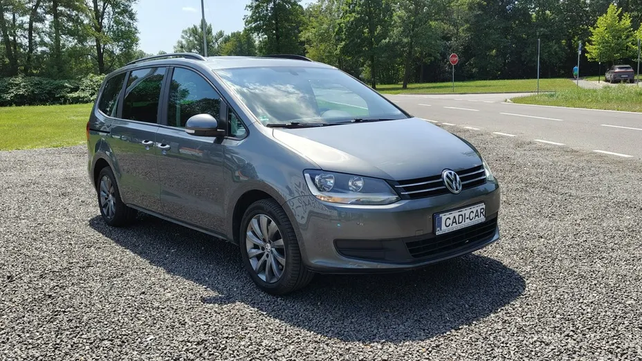 VOLKSWAGEN Sharan -