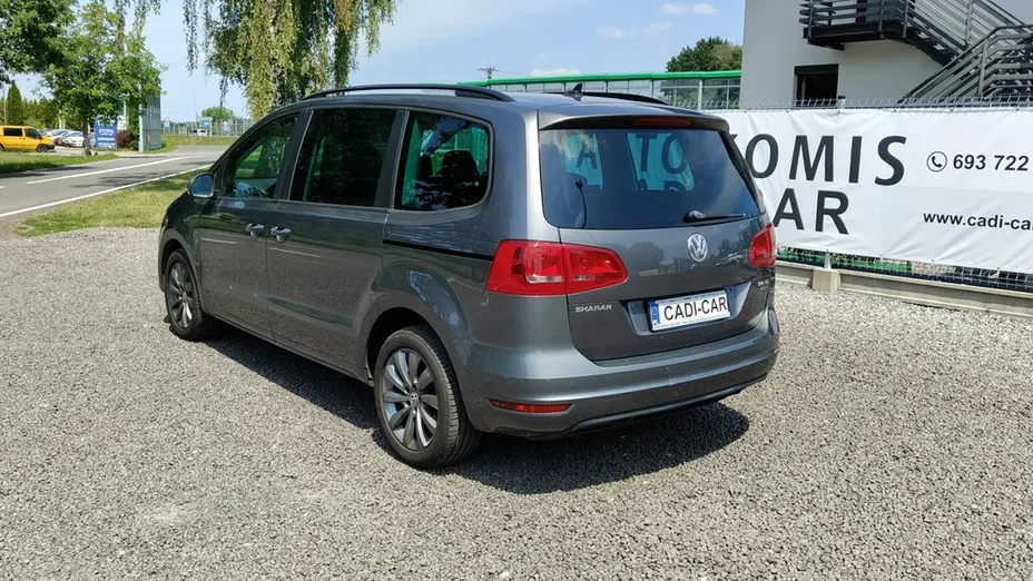 VOLKSWAGEN Sharan -