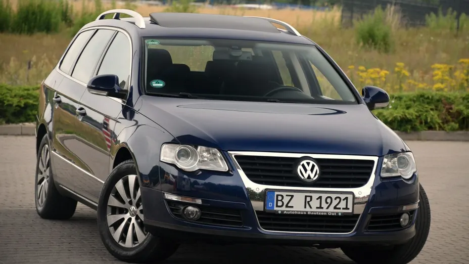 VOLKSWAGEN Passat -