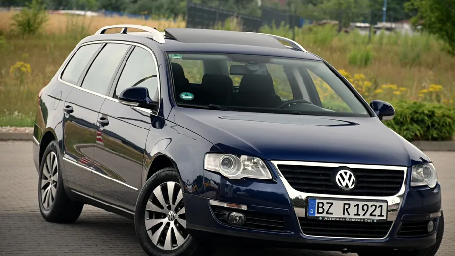 VOLKSWAGEN Passat -