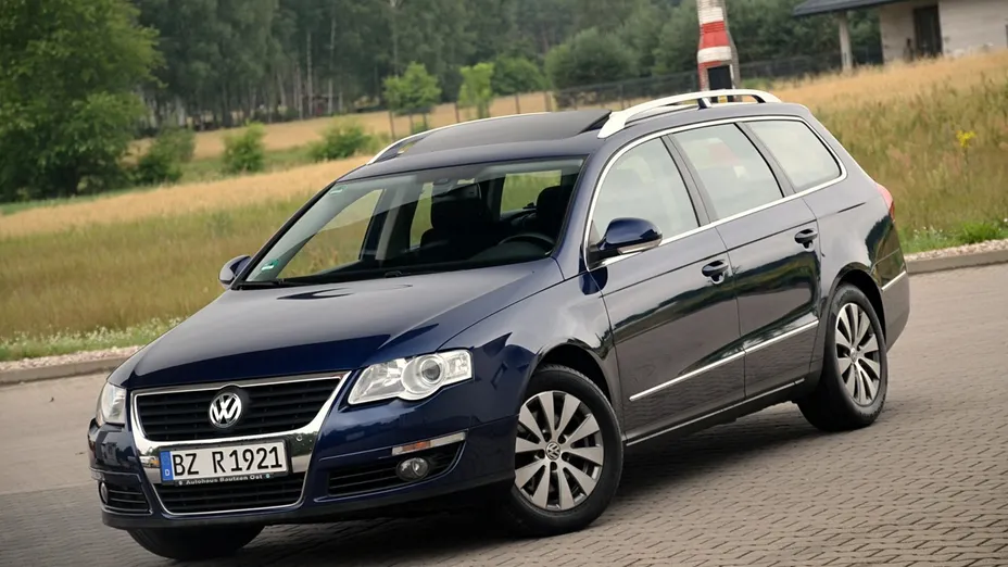 VOLKSWAGEN Passat -
