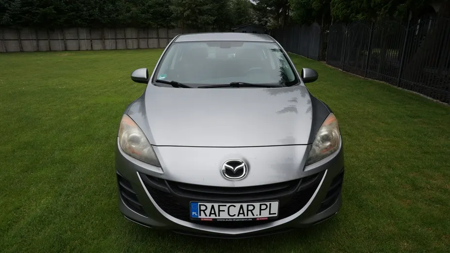 MAZDA 3 -