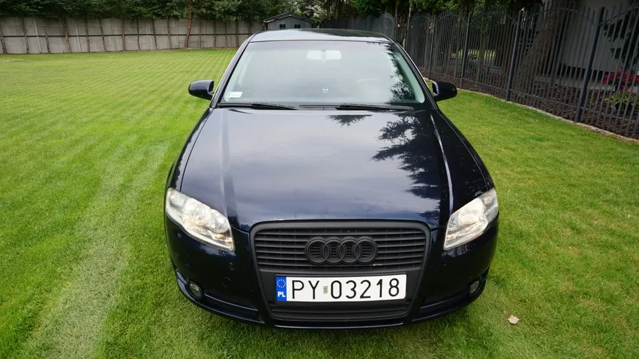 AUDI A4 -