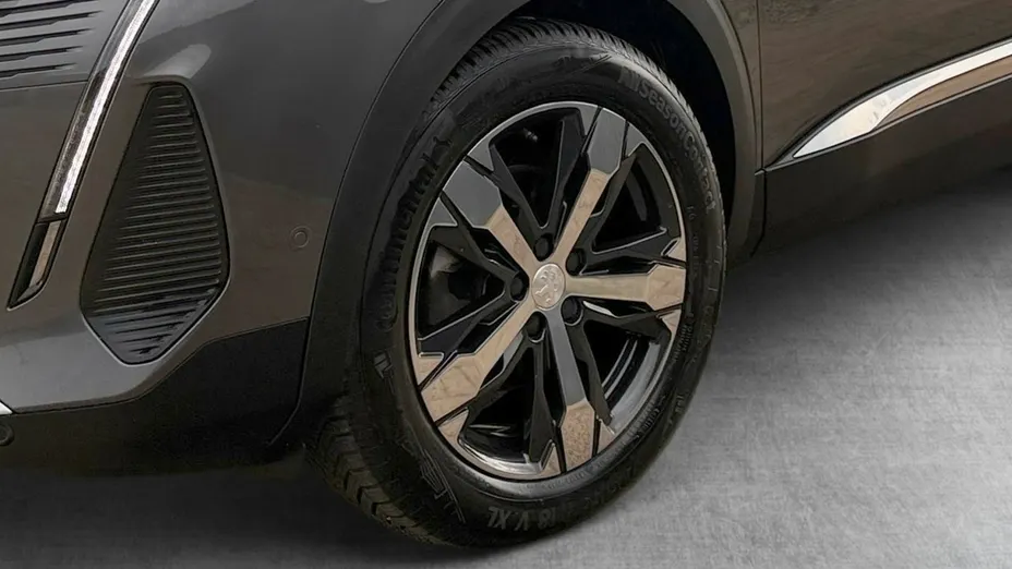 PEUGEOT 5008 -