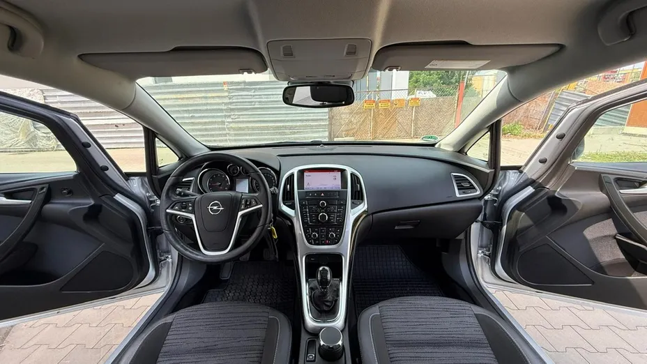OPEL Astra -
