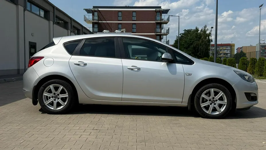 OPEL Astra -