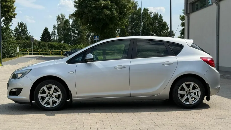 OPEL Astra -