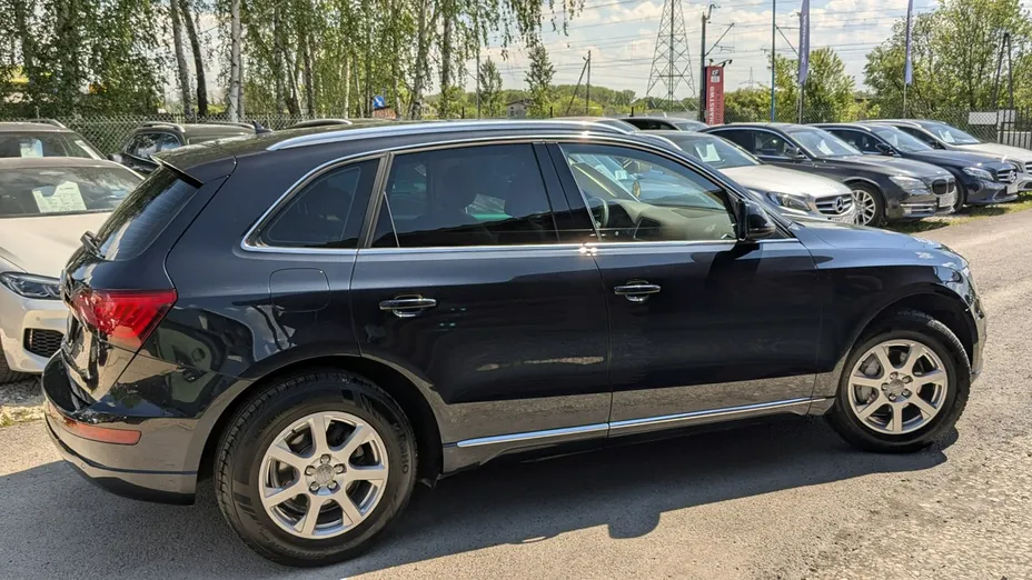 AUDI Q5 -