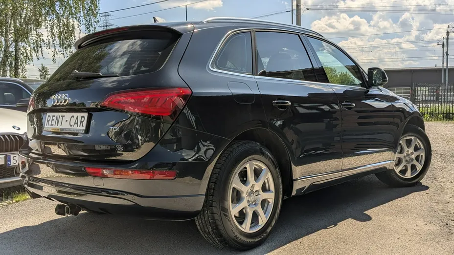 AUDI Q5 -