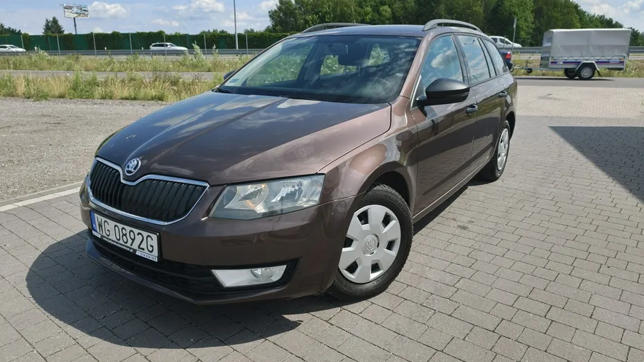 SKODA Octavia -
