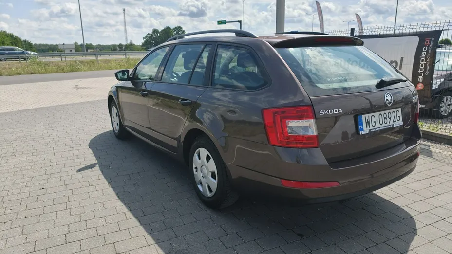 SKODA Octavia -