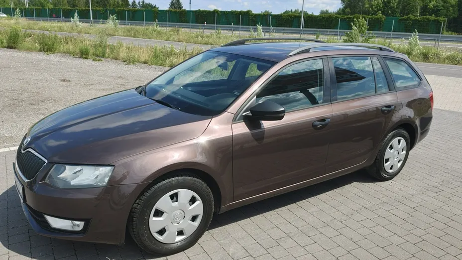 SKODA Octavia -