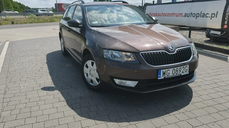SKODA Octavia -