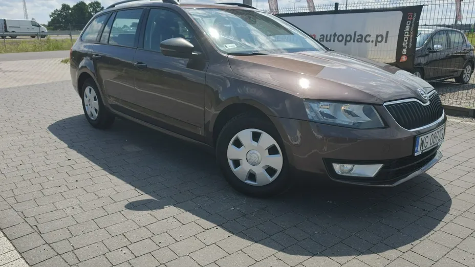 SKODA Octavia -