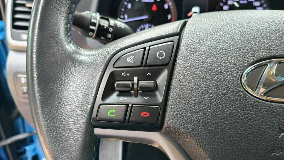 HYUNDAI Tucson -