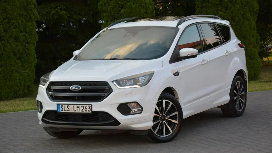 FORD Kuga -