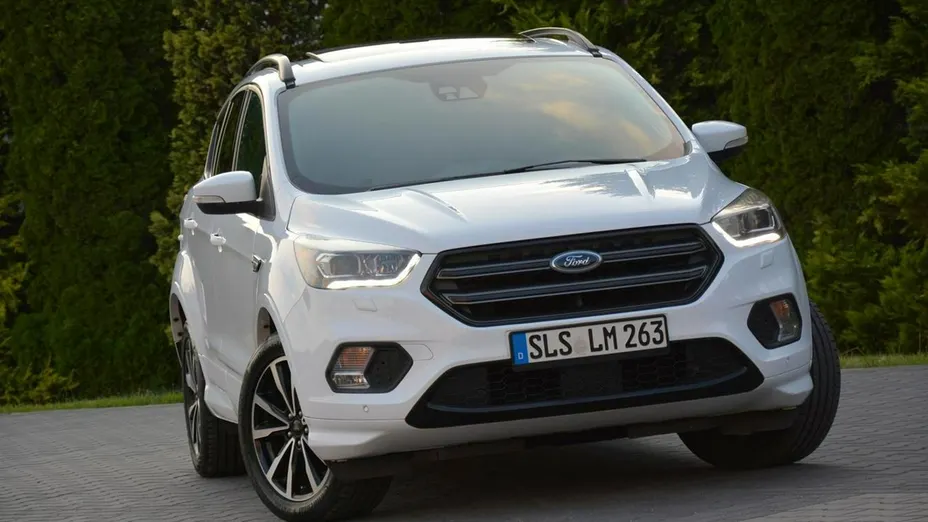 FORD Kuga -