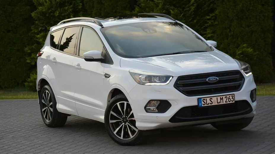FORD Kuga -