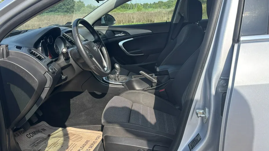 OPEL Insignia -