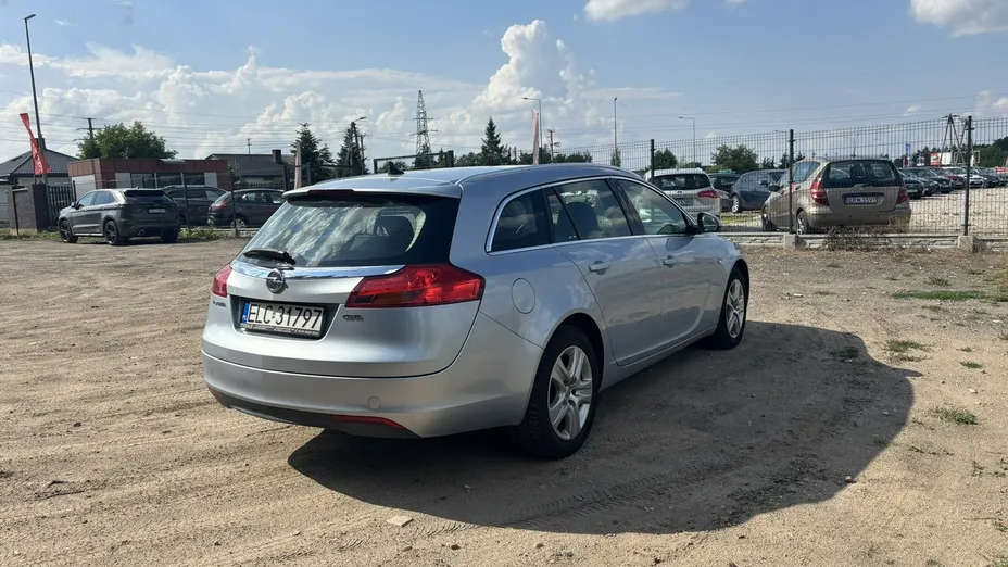 OPEL Insignia -