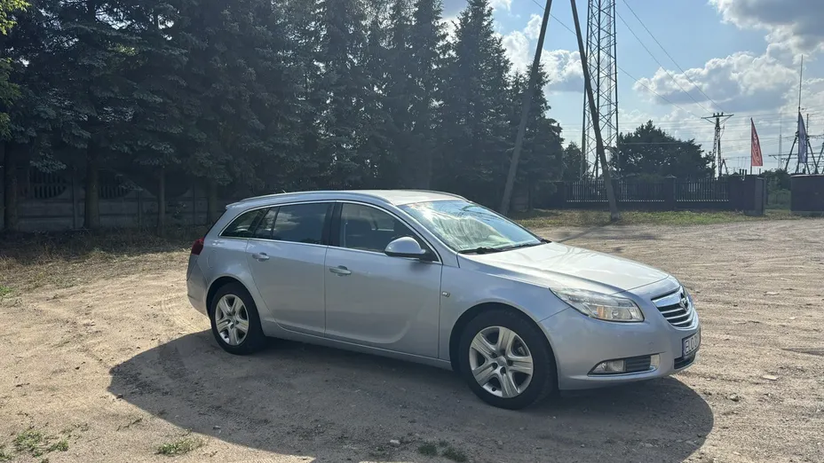 OPEL Insignia -