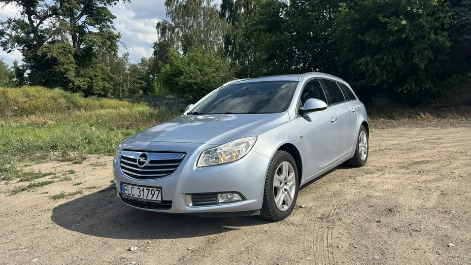 OPEL Insignia -