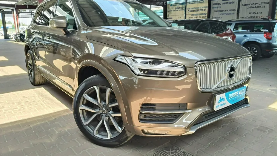 VOLVO XC90 -