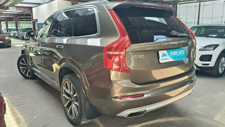 VOLVO XC90 -