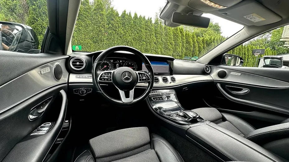 MERCEDES-BENZ E Klasa -