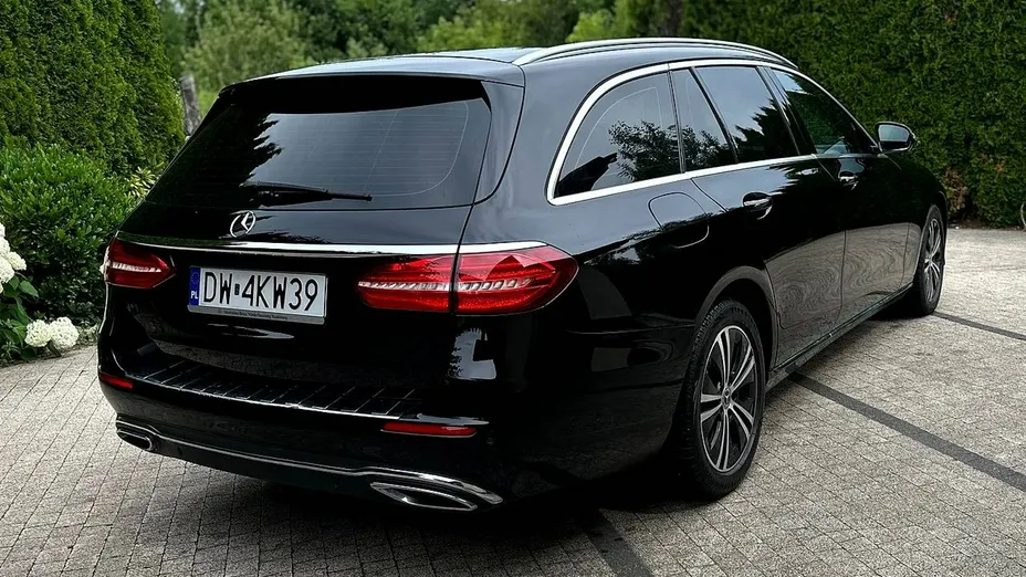 MERCEDES-BENZ E Klasa -