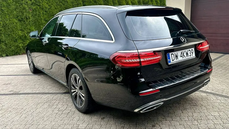 MERCEDES-BENZ E Klasa -