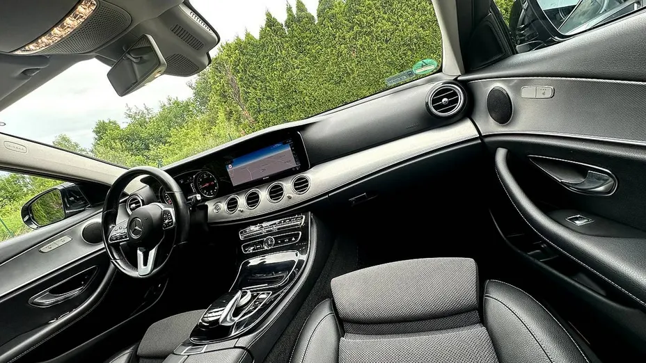 MERCEDES-BENZ E Klasa -