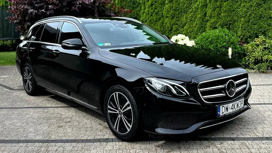 MERCEDES-BENZ E Klasa -