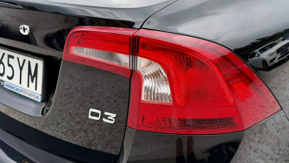 VOLVO S60 -