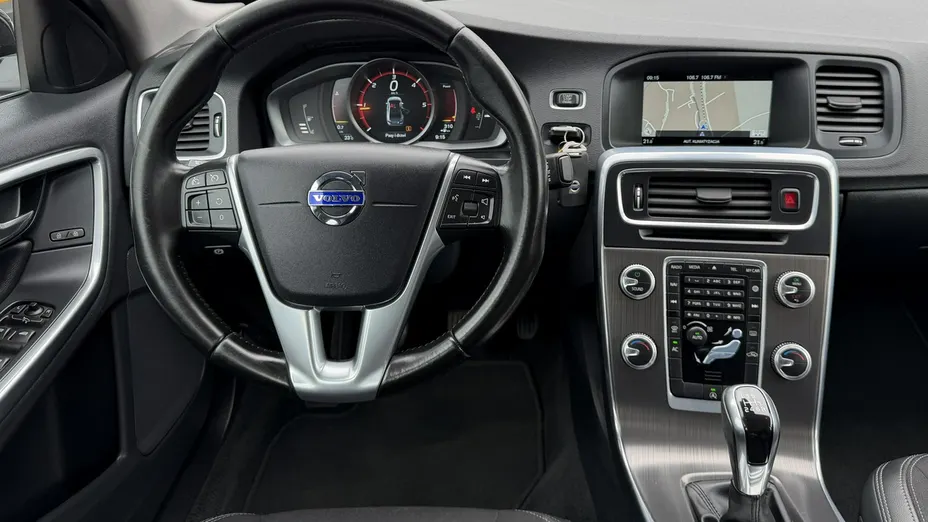 VOLVO S60 -