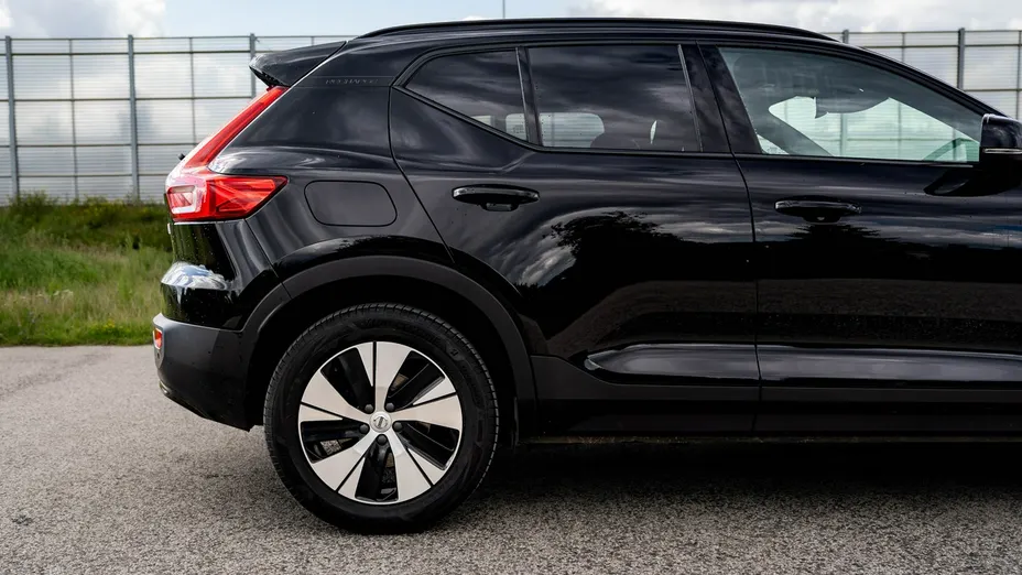 VOLVO XC40 -