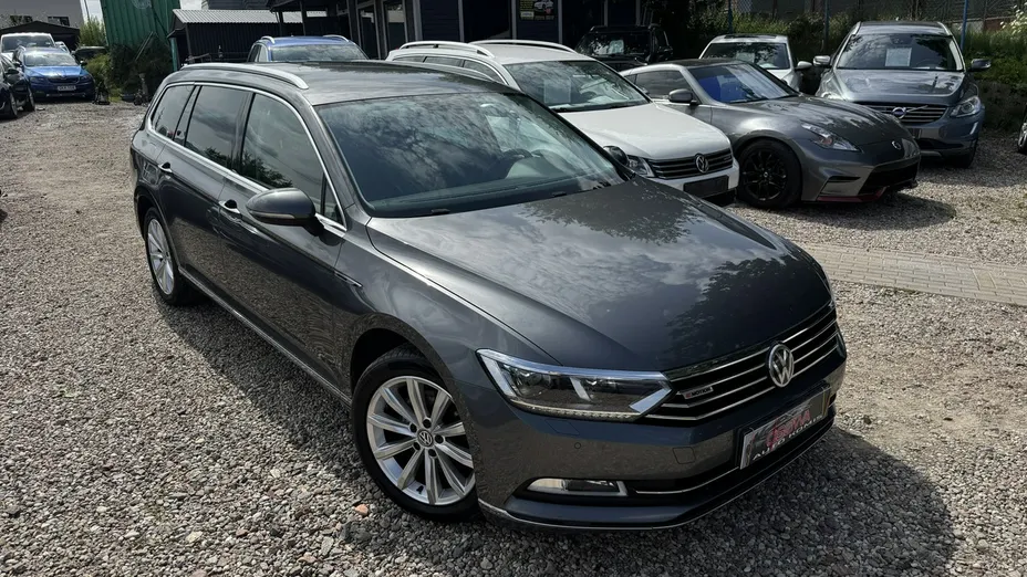 VOLKSWAGEN Passat -
