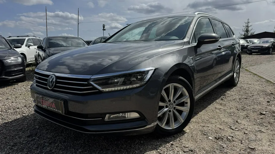 VOLKSWAGEN Passat -