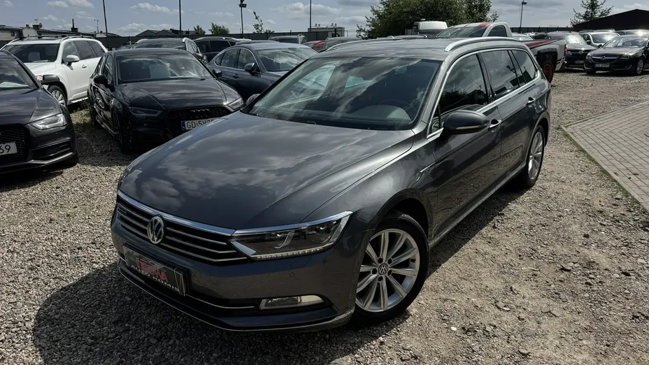 VOLKSWAGEN Passat -