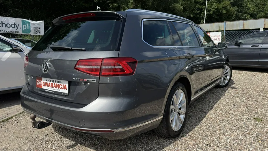 VOLKSWAGEN Passat -