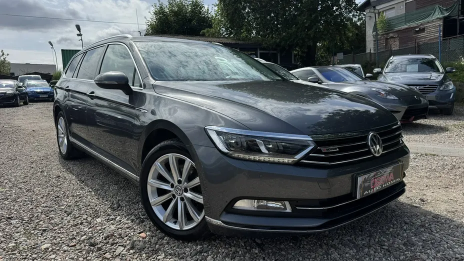 VOLKSWAGEN Passat -