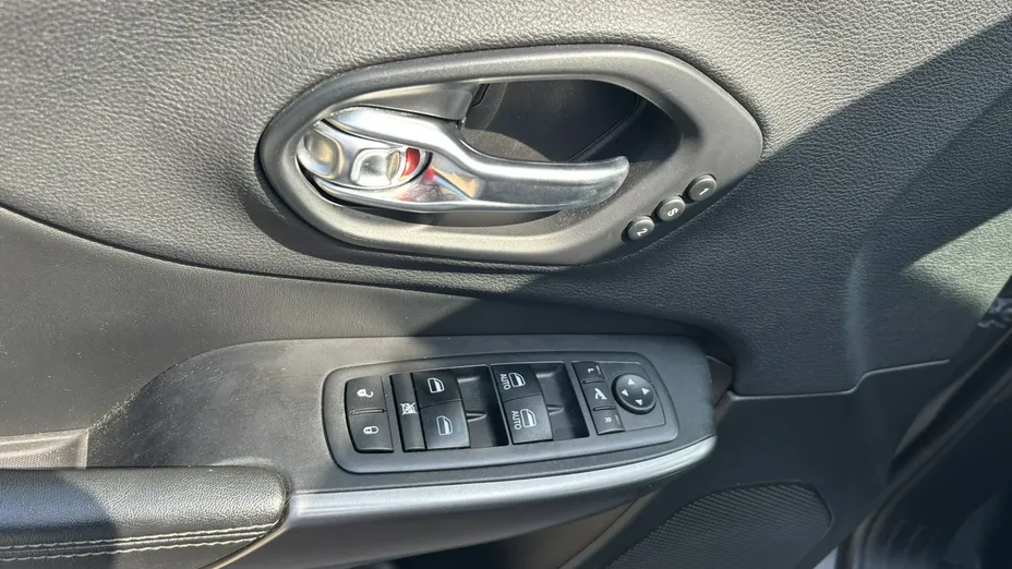 JEEP Cherokee -